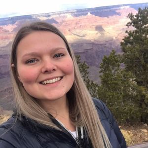 Meet your Posher, Caroline